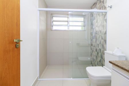 Casa para alugar com 270m², 5 quartos e 5 vagas Casa para alugar com 270m², 5 quartos e 5 vagasBanheiro