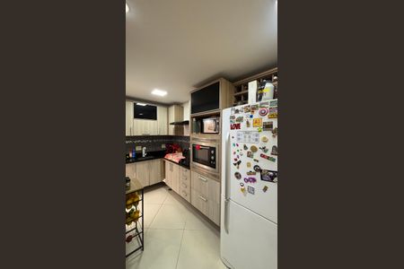 Apartamento à venda com 55m², 2 quartos e 1 vaga Apartamento à venda com 55m², 2 quartos e 1 vagaCozinha