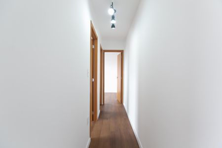 Apartamento para alugar com 45m², 2 quartos e sem vaga Apartamento para alugar com 45m², 2 quartos e sem vagaCorredor