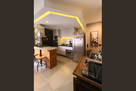 Cozinha de apartamento à venda com 1 quarto, 42m² em Vila Nova Conceição, São Paulo
