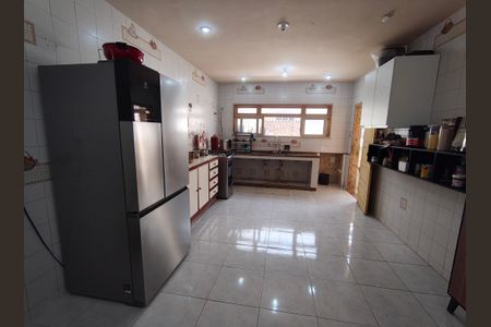 Casa de condomínio para alugar com 468m², 3 quartos e 2 vagas