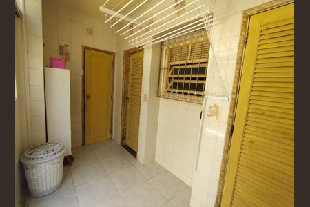 Casa de condomínio para alugar com 468m², 3 quartos e 2 vagas