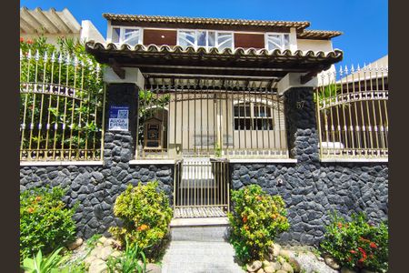 Casa de condomínio para alugar com 468m², 3 quartos e 2 vagas