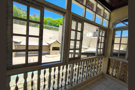 Casa de condomínio para alugar com 468m², 3 quartos e 2 vagas