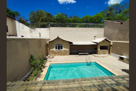 Casa de condomínio para alugar com 468m², 3 quartos e 2 vagas