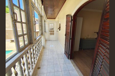 Casa de condomínio para alugar com 468m², 3 quartos e 2 vagas