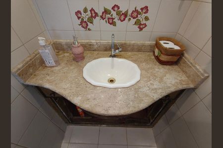 Casa de condomínio para alugar com 468m², 3 quartos e 2 vagas