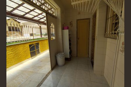 Casa de condomínio para alugar com 468m², 3 quartos e 2 vagas