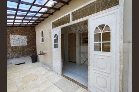 Casa de condomínio para alugar com 468m², 3 quartos e 2 vagas