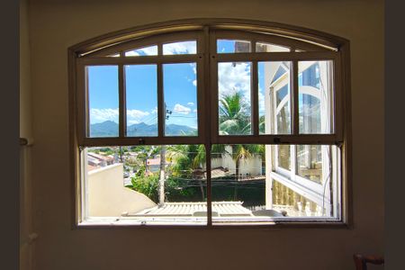 Casa de condomínio para alugar com 468m², 3 quartos e 2 vagas