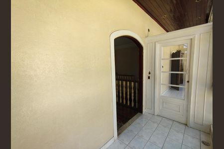 Casa de condomínio para alugar com 468m², 3 quartos e 2 vagas