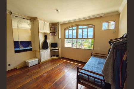 Casa de condomínio para alugar com 468m², 3 quartos e 2 vagas