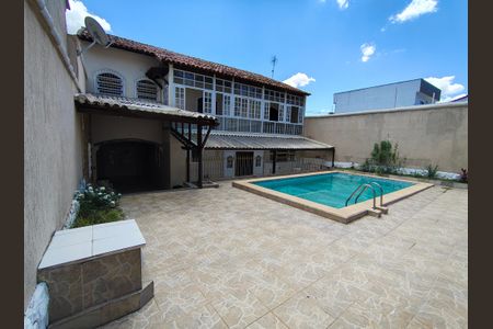 Casa de condomínio para alugar com 468m², 3 quartos e 2 vagas