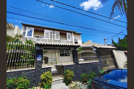 Casa de condomínio para alugar com 468m², 3 quartos e 2 vagas