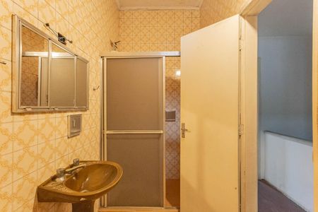 Casa à venda com 121m², 3 quartos e 1 vagaBanheiro