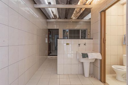 Casa à venda com 121m², 3 quartos e 1 vagaÁrea de Serviço