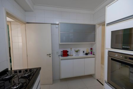 Apartamento à venda com 105m², 3 quartos e 2 vagasCozinha