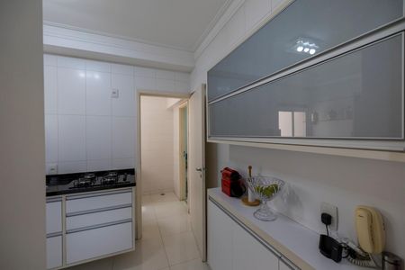 Apartamento à venda com 105m², 3 quartos e 2 vagasCozinha