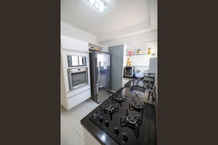 Apartamento à venda com 105m², 3 quartos e 2 vagasCozinha