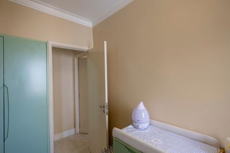 Apartamento à venda com 105m², 3 quartos e 2 vagasQuarto 2