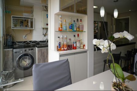 Apartamento à venda com 53m², 2 quartos e 1 vagaVaranda