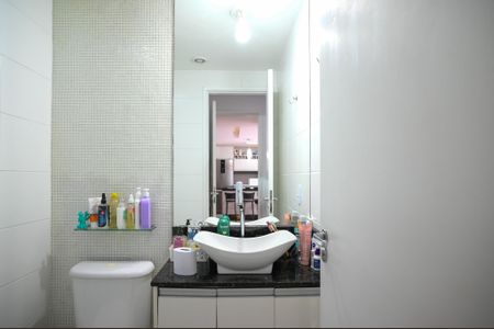 Apartamento à venda com 53m², 2 quartos e 1 vagaBanheiro Quarto 2 - Suite