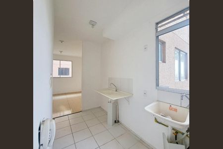 Apartamento à venda com 38m², 2 quartos e sem vagaCozinha e Área de Serviço