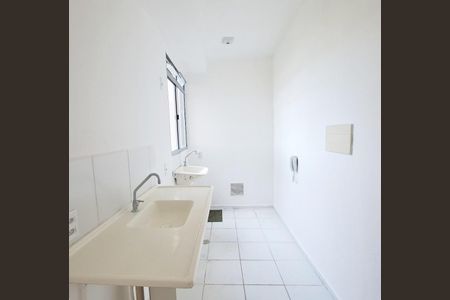 Apartamento à venda com 38m², 2 quartos e sem vagaCozinha e Área de Serviço