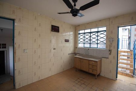 Casa à venda com 81m², 3 quartos e sem vagaCozinha 