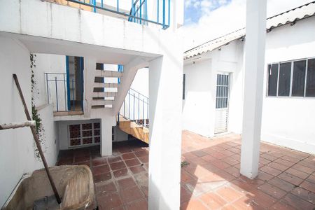 Casa à venda com 81m², 3 quartos e sem vagaQuintal / Área de 