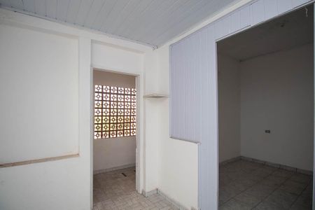 Casa à venda com 81m², 3 quartos e sem vagaHall