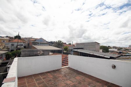 Casa à venda com 81m², 3 quartos e sem vagaQuintal