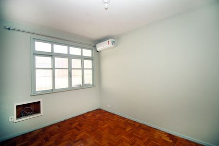 Apartamento à venda com 250m², 3 quartos e 2 vagasQuarto 3