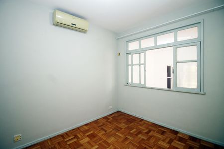 Apartamento à venda com 250m², 3 quartos e 2 vagasQuarto 1