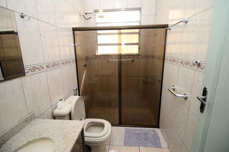 Apartamento à venda com 250m², 3 quartos e 2 vagasBanheiro 2