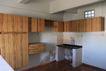 Apartamento para alugar com 100m², 2 quartos e sem vagaCozinha e Área de Serviço
