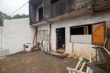 Casa para alugar com 450m², 6 quartos e 5 vagasQuintal/ fachada casa 2