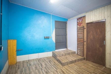 Sala de casa à venda com 6 quartos, 450m² em Campo Novo, Porto Alegre