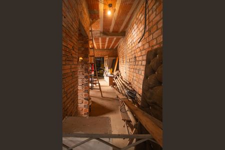 Casa para alugar com 450m², 6 quartos e 5 vagasCasa 2 - corredor