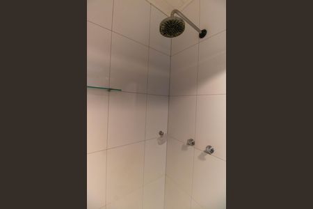 Casa de condomínio à venda com 400m², 4 quartos e 4 vagas Casa de condomínio à venda com 400m², 4 quartos e 4 vagasBanheiro de serviço