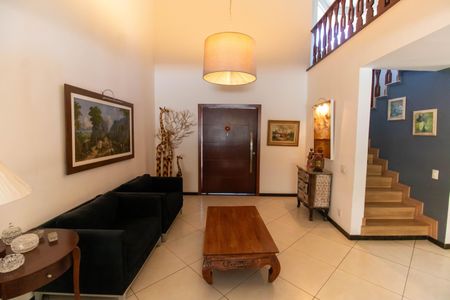 Casa de condomínio à venda com 400m², 4 quartos e 4 vagas Casa de condomínio à venda com 400m², 4 quartos e 4 vagasSala