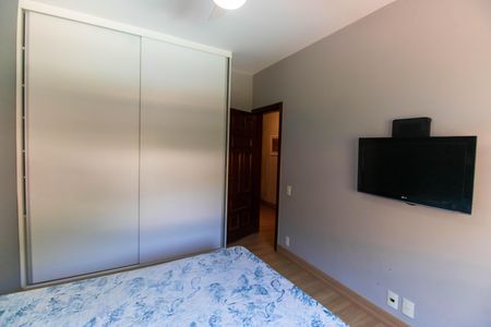 Casa de condomínio à venda com 400m², 4 quartos e 4 vagas Casa de condomínio à venda com 400m², 4 quartos e 4 vagasQuarto 1