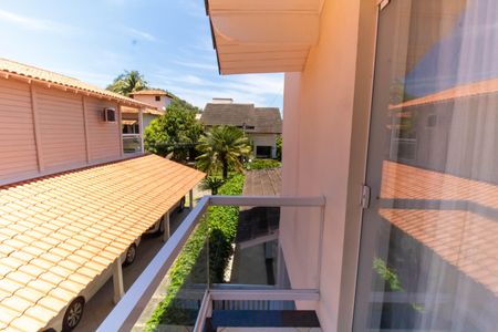 Casa de condomínio à venda com 400m², 4 quartos e 4 vagas Casa de condomínio à venda com 400m², 4 quartos e 4 vagasVaranda da Suíte 1