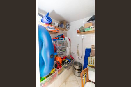 Casa de condomínio à venda com 400m², 4 quartos e 4 vagas Casa de condomínio à venda com 400m², 4 quartos e 4 vagasSauna