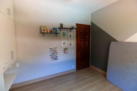 Casa de condomínio à venda com 400m², 4 quartos e 4 vagas Casa de condomínio à venda com 400m², 4 quartos e 4 vagasQuarto 2