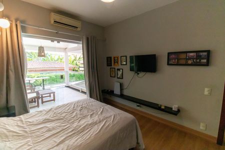 Casa de condomínio à venda com 400m², 4 quartos e 4 vagas Casa de condomínio à venda com 400m², 4 quartos e 4 vagasSuíte 2