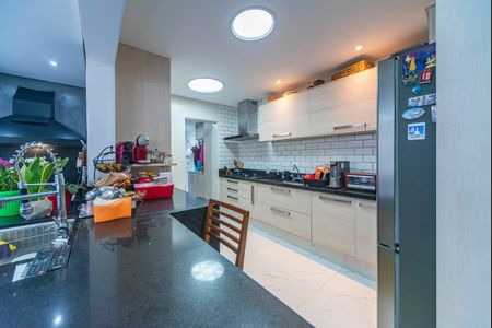 Apartamento à venda com 126m², 3 quartos e 3 vagas Apartamento à venda com 126m², 3 quartos e 3 vagasCozinha