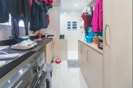 Apartamento à venda com 126m², 3 quartos e 3 vagas Apartamento à venda com 126m², 3 quartos e 3 vagasÁrea de Serviço