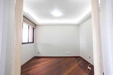 Apartamento para alugar com 263m², 3 quartos e 2 vagas Apartamento para alugar com 263m², 3 quartos e 2 vagasSala 2