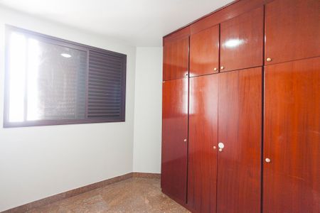 Apartamento para alugar com 263m², 3 quartos e 2 vagas Apartamento para alugar com 263m², 3 quartos e 2 vagasQuarto de Serviço